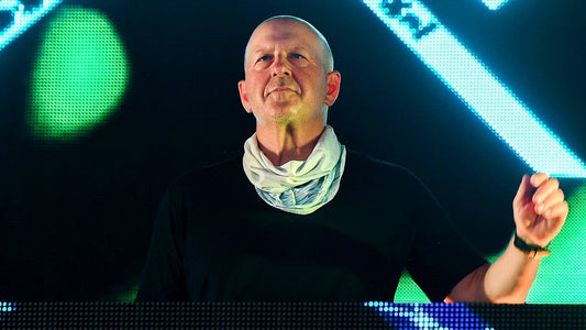 🍋 Goldman CEO Gives Up DJing