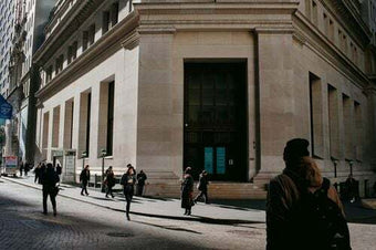 🤝 Insiders: Did a Newsletter Trigger the Bank Run?
